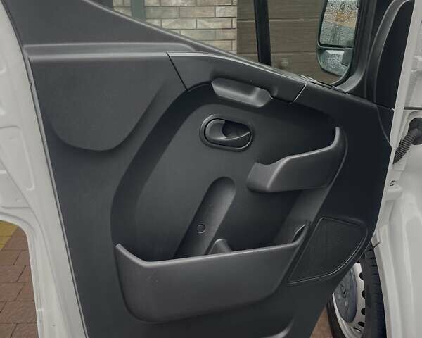 Рено Мастер, объемом двигателя 2.3 л и пробегом 308 тыс. км за 17700 $, фото 35 на Automoto.ua