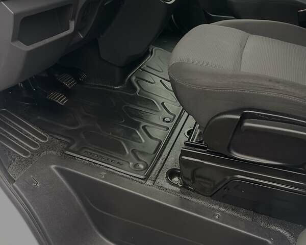 Рено Мастер, объемом двигателя 2.3 л и пробегом 308 тыс. км за 17700 $, фото 40 на Automoto.ua