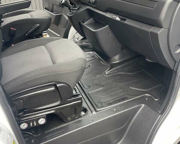 Рено Мастер, объемом двигателя 2.3 л и пробегом 308 тыс. км за 17700 $, фото 52 на Automoto.ua