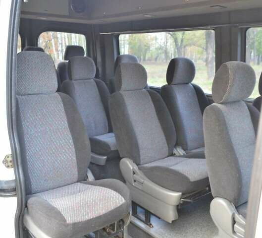 Рено Мастер, объемом двигателя 2.8 л и пробегом 380 тыс. км за 8500 $, фото 4 на Automoto.ua