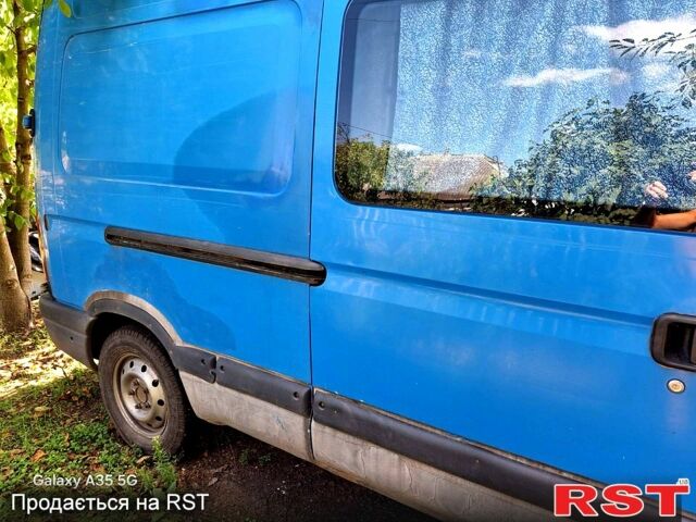 Рено Мастєр, об'ємом двигуна 2.2 л та пробігом 0 тис. км за 5000 $, фото 4 на Automoto.ua