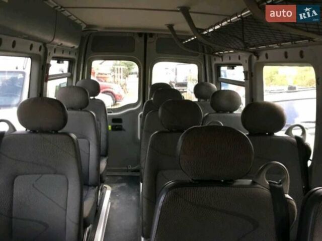 Рено Мастер, объемом двигателя 2.5 л и пробегом 310 тыс. км за 7999 $, фото 2 на Automoto.ua