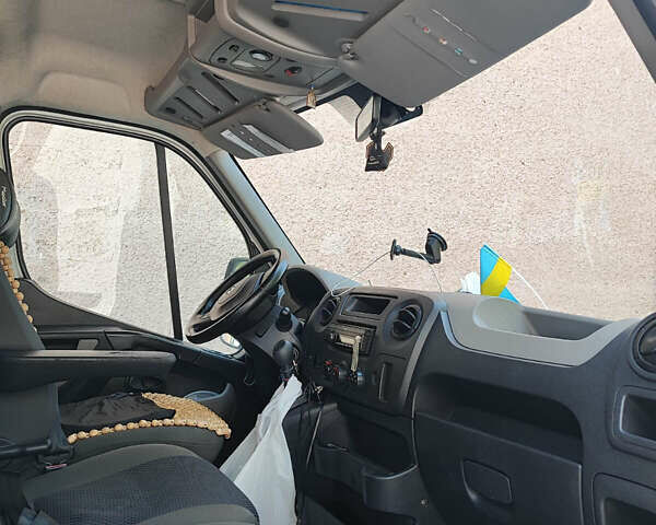 Рено Мастер, объемом двигателя 2.3 л и пробегом 418 тыс. км за 14500 $, фото 2 на Automoto.ua