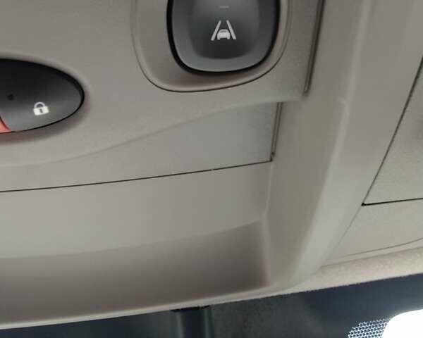 Рено Мастєр, об'ємом двигуна 2.3 л та пробігом 225 тис. км за 21500 $, фото 84 на Automoto.ua