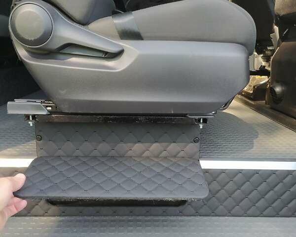Рено Мастєр, об'ємом двигуна 2.3 л та пробігом 225 тис. км за 21500 $, фото 91 на Automoto.ua