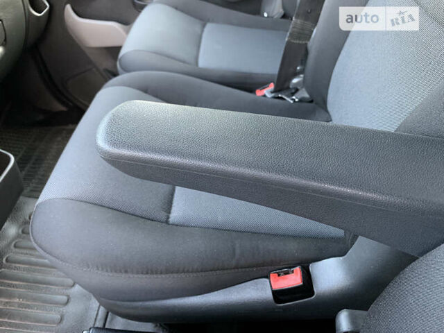 Рено Мастєр, об'ємом двигуна 2.3 л та пробігом 237 тис. км за 23500 $, фото 51 на Automoto.ua