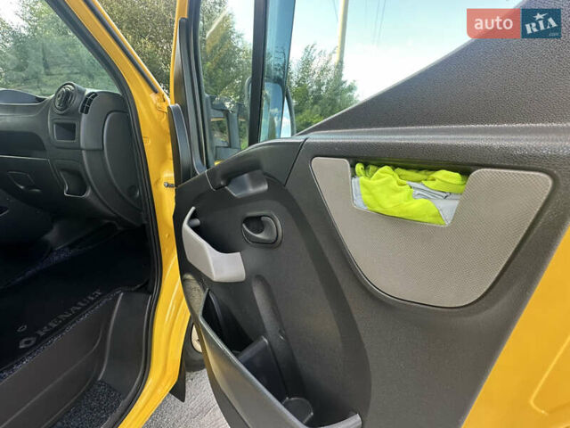 Жовтий Рено Мастєр, об'ємом двигуна 2.3 л та пробігом 536 тис. км за 16700 $, фото 26 на Automoto.ua