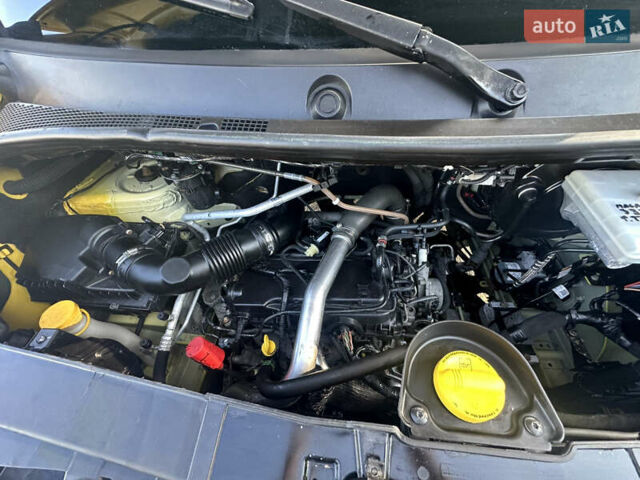 Жовтий Рено Мастєр, об'ємом двигуна 2.3 л та пробігом 537 тис. км за 16500 $, фото 42 на Automoto.ua