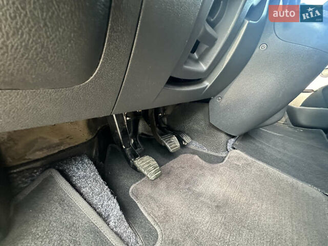 Жовтий Рено Мастєр, об'ємом двигуна 2.3 л та пробігом 537 тис. км за 16500 $, фото 34 на Automoto.ua