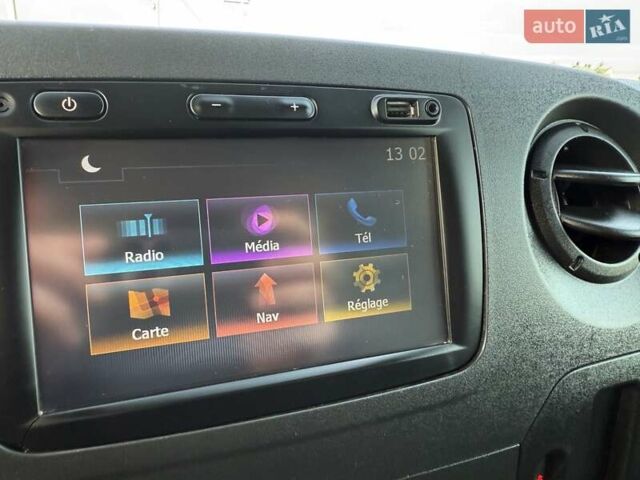 Желтый Рено Мастер, объемом двигателя 2.3 л и пробегом 260 тыс. км за 23499 $, фото 52 на Automoto.ua