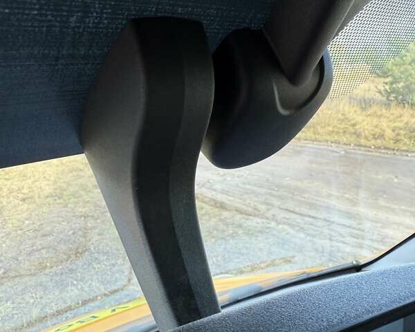 Желтый Рено Мастер, объемом двигателя 2.3 л и пробегом 260 тыс. км за 23499 $, фото 47 на Automoto.ua