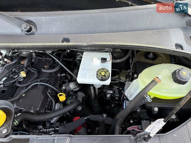 Желтый Рено Мастер, объемом двигателя 2.3 л и пробегом 260 тыс. км за 23499 $, фото 56 на Automoto.ua