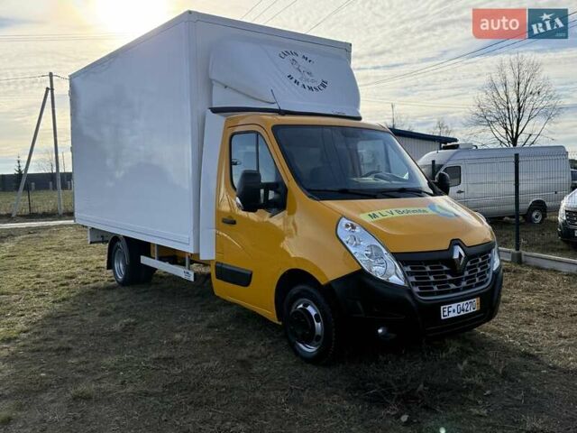 Желтый Рено Мастер, объемом двигателя 2.3 л и пробегом 260 тыс. км за 23499 $, фото 1 на Automoto.ua