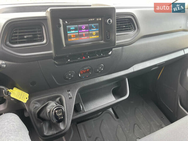 Желтый Рено Мастер, объемом двигателя 2.3 л и пробегом 197 тыс. км за 23000 $, фото 21 на Automoto.ua