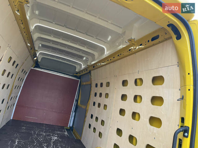 Желтый Рено Мастер, объемом двигателя 2.3 л и пробегом 197 тыс. км за 23000 $, фото 46 на Automoto.ua