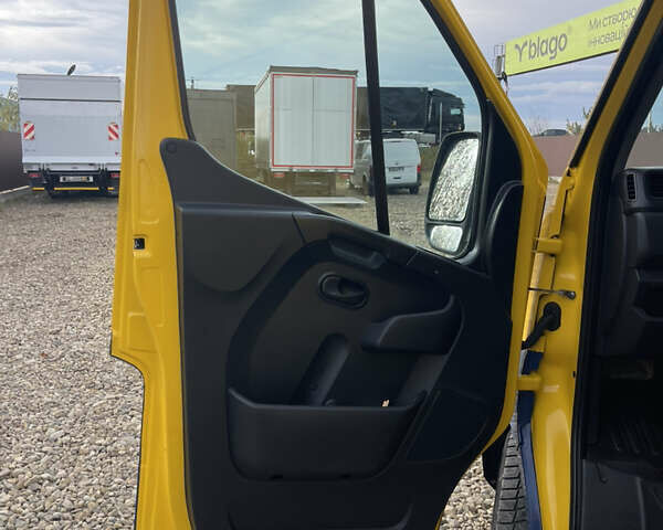 Желтый Рено Мастер, объемом двигателя 2.3 л и пробегом 197 тыс. км за 23000 $, фото 16 на Automoto.ua