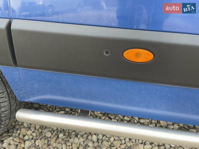 Желтый Рено Мастер, объемом двигателя 2.3 л и пробегом 197 тыс. км за 23000 $, фото 12 на Automoto.ua