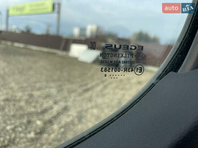 Желтый Рено Мастер, объемом двигателя 2.3 л и пробегом 197 тыс. км за 23000 $, фото 32 на Automoto.ua