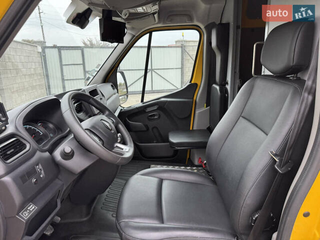 Желтый Рено Мастер, объемом двигателя 0 л и пробегом 28 тыс. км за 16900 $, фото 22 на Automoto.ua