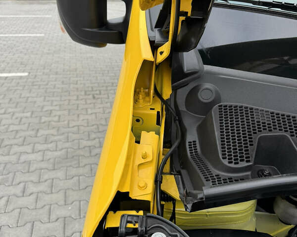 Желтый Рено Мастер, объемом двигателя 0 л и пробегом 240 тыс. км за 17900 $, фото 28 на Automoto.ua