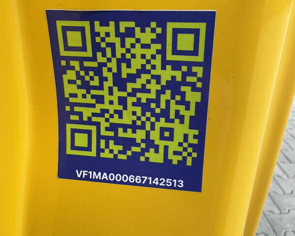 Желтый Рено Мастер, объемом двигателя 0 л и пробегом 240 тыс. км за 17900 $, фото 26 на Automoto.ua