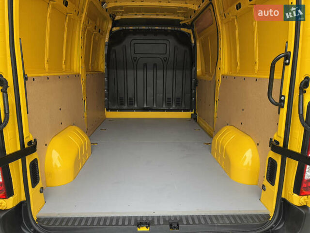 Желтый Рено Мастер, объемом двигателя 0 л и пробегом 240 тыс. км за 17900 $, фото 9 на Automoto.ua