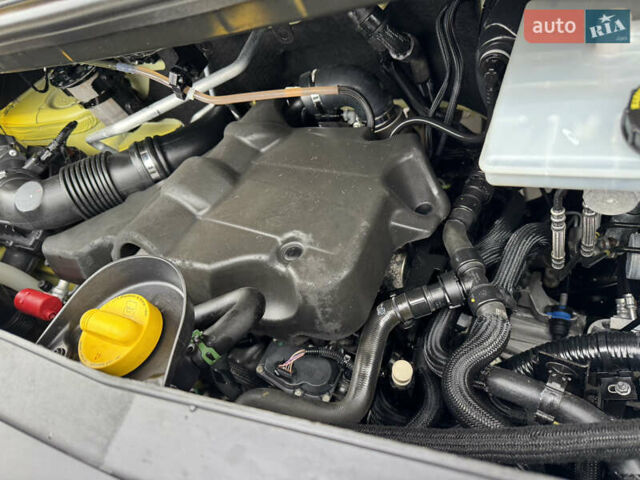 Желтый Рено Мастер, объемом двигателя 0 л и пробегом 240 тыс. км за 17900 $, фото 18 на Automoto.ua