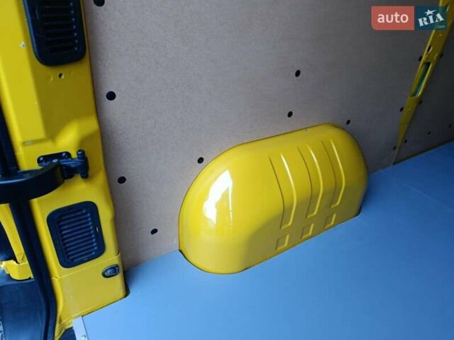 Жовтий Рено Мастєр, об'ємом двигуна 2.3 л та пробігом 226 тис. км за 19499 $, фото 27 на Automoto.ua