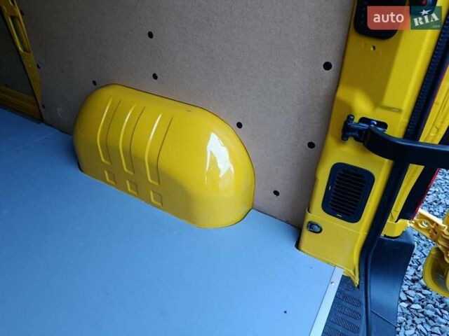 Жовтий Рено Мастєр, об'ємом двигуна 2.3 л та пробігом 226 тис. км за 19499 $, фото 26 на Automoto.ua