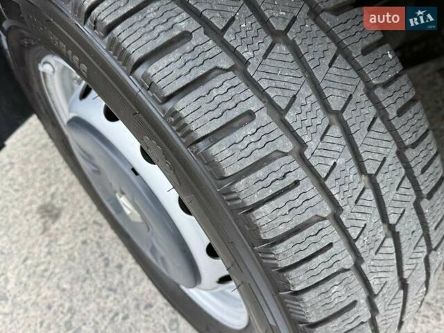 Жовтий Рено Мастєр, об'ємом двигуна 2.3 л та пробігом 193 тис. км за 18800 $, фото 21 на Automoto.ua