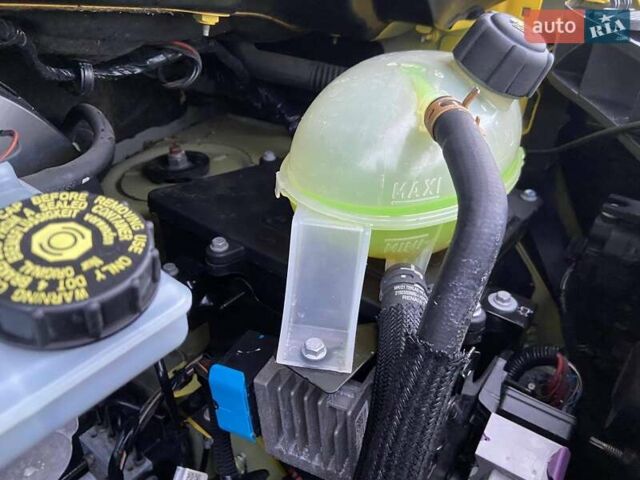 Жовтий Рено Мастєр, об'ємом двигуна 2.3 л та пробігом 226 тис. км за 19499 $, фото 14 на Automoto.ua