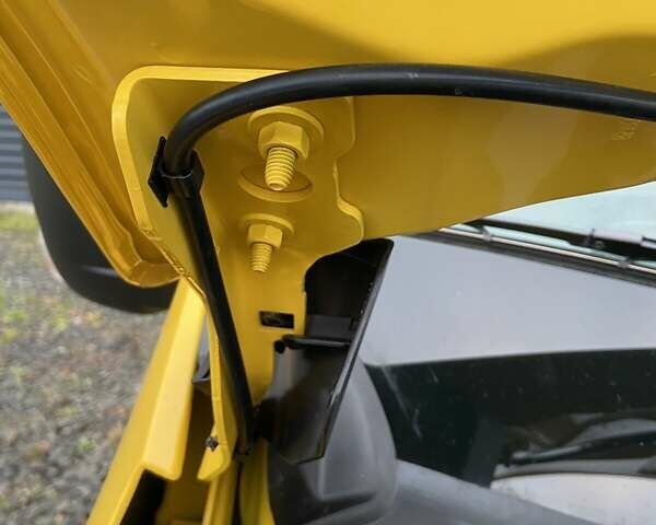 Жовтий Рено Мастєр, об'ємом двигуна 2.3 л та пробігом 241 тис. км за 18999 $, фото 14 на Automoto.ua