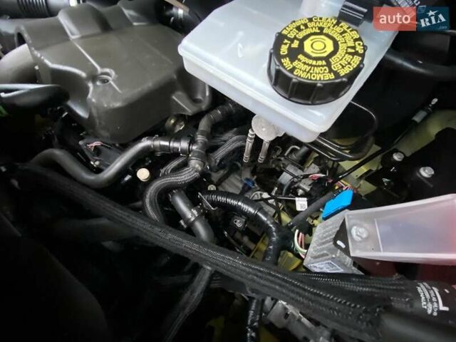 Жовтий Рено Мастєр, об'ємом двигуна 2.3 л та пробігом 241 тис. км за 18999 $, фото 19 на Automoto.ua