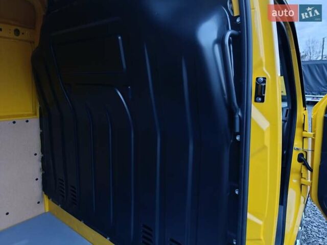 Жовтий Рено Мастєр, об'ємом двигуна 2.3 л та пробігом 226 тис. км за 19499 $, фото 37 на Automoto.ua