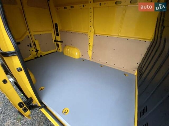 Жовтий Рено Мастєр, об'ємом двигуна 2.3 л та пробігом 241 тис. км за 18999 $, фото 46 на Automoto.ua