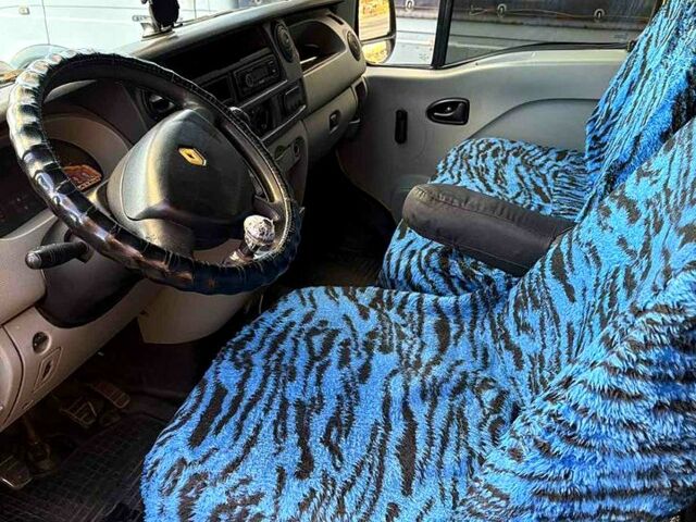 Желтый Рено Мастер, объемом двигателя 2.5 л и пробегом 388 тыс. км за 4500 $, фото 2 на Automoto.ua