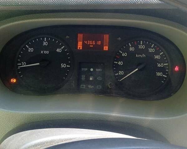 Желтый Рено Мастер, объемом двигателя 2.46 л и пробегом 437 тыс. км за 6900 $, фото 11 на Automoto.ua