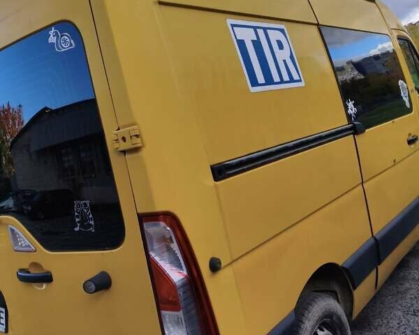 Желтый Рено Мастер, объемом двигателя 2.3 л и пробегом 261 тыс. км за 11900 $, фото 4 на Automoto.ua