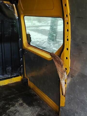 Желтый Рено Мастер, объемом двигателя 2.3 л и пробегом 261 тыс. км за 11900 $, фото 33 на Automoto.ua