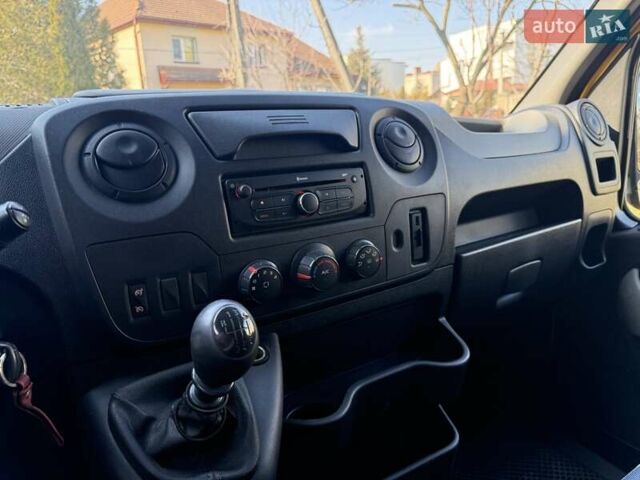 Желтый Рено Мастер, объемом двигателя 2.3 л и пробегом 319 тыс. км за 12000 $, фото 13 на Automoto.ua