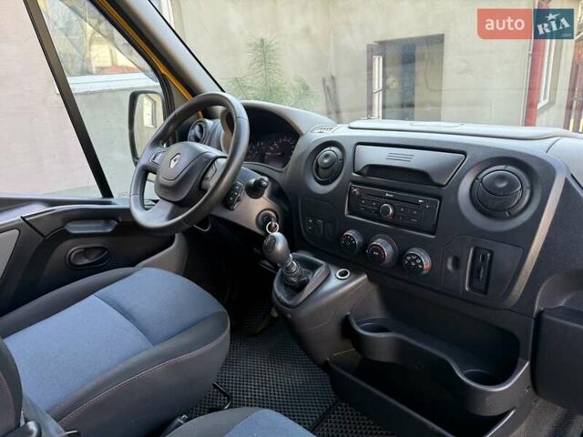 Желтый Рено Мастер, объемом двигателя 2.3 л и пробегом 319 тыс. км за 12000 $, фото 16 на Automoto.ua