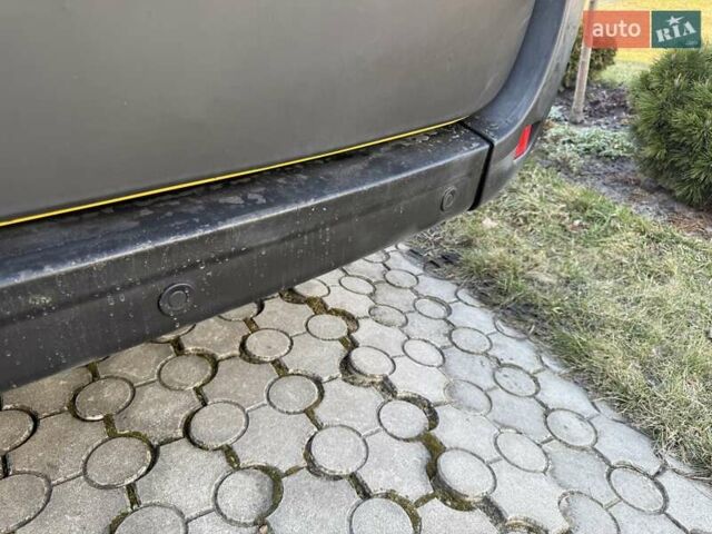 Желтый Рено Мастер, объемом двигателя 2.3 л и пробегом 319 тыс. км за 12000 $, фото 7 на Automoto.ua