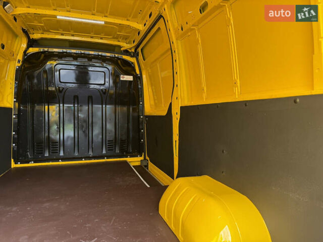 Желтый Рено Мастер, объемом двигателя 2.3 л и пробегом 230 тыс. км за 17700 $, фото 18 на Automoto.ua