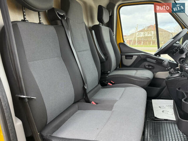 Желтый Рено Мастер, объемом двигателя 2.3 л и пробегом 230 тыс. км за 17700 $, фото 9 на Automoto.ua