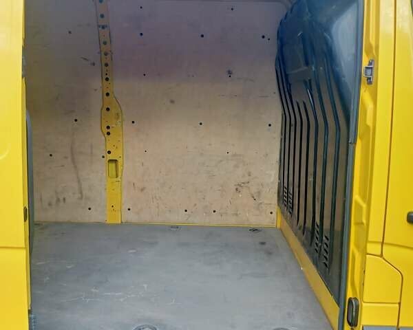 Желтый Рено Мастер, объемом двигателя 2.3 л и пробегом 325 тыс. км за 13700 $, фото 13 на Automoto.ua