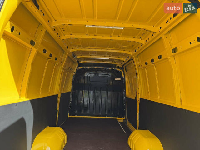 Желтый Рено Мастер, объемом двигателя 2.3 л и пробегом 230 тыс. км за 17700 $, фото 12 на Automoto.ua