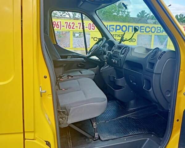 Желтый Рено Мастер, объемом двигателя 2.3 л и пробегом 325 тыс. км за 13700 $, фото 9 на Automoto.ua