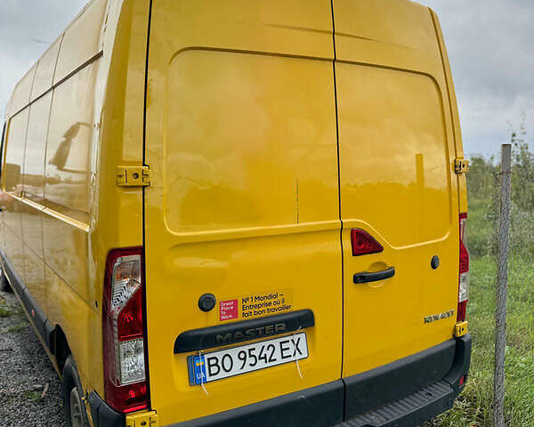 Желтый Рено Мастер, объемом двигателя 2.3 л и пробегом 208 тыс. км за 16000 $, фото 5 на Automoto.ua