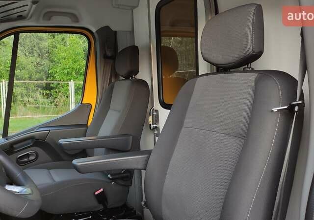 Желтый Рено Мастер, объемом двигателя 2.3 л и пробегом 178 тыс. км за 16950 $, фото 43 на Automoto.ua