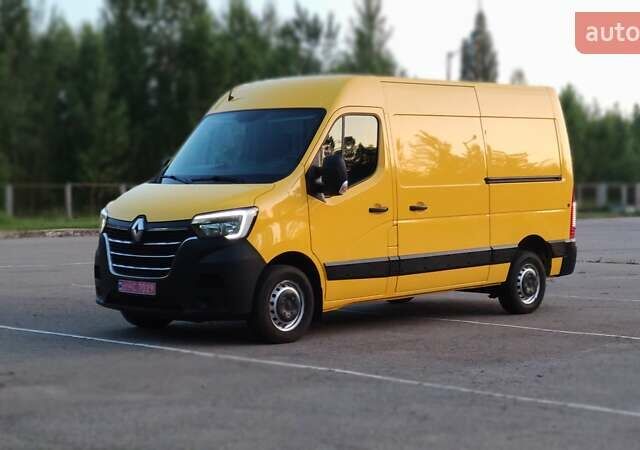 Желтый Рено Мастер, объемом двигателя 2.3 л и пробегом 178 тыс. км за 16950 $, фото 2 на Automoto.ua